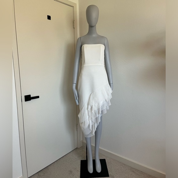 UPDATE: SOLD! white asymmetric ruffle midi dress - Picture 4 of 10